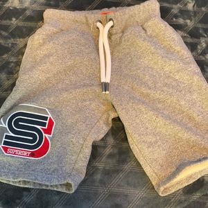 gray shorts, Sweatpants material